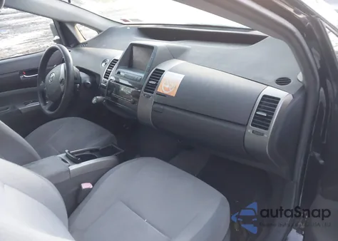 2004 Toyota Prius from USA, damaged, VIN JTDKB22U540069058